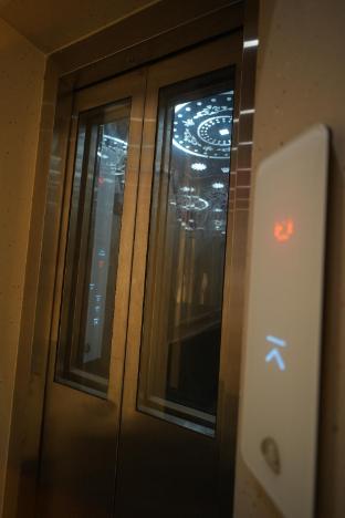 ira retreat varanasi