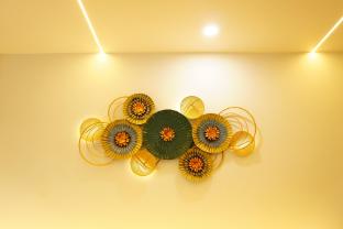 ira retreat varanasi