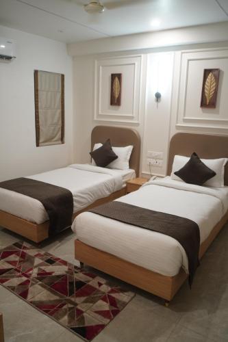 Ira Retreat Varanasi,,3 star