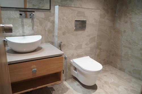 ira retreat varanasi