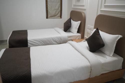 ira retreat varanasi