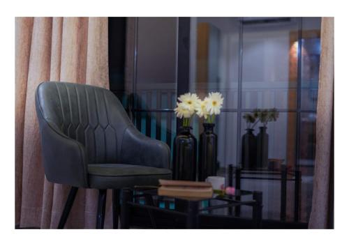 ira retreat varanasi