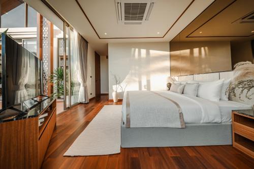 the ozone residences bangtao