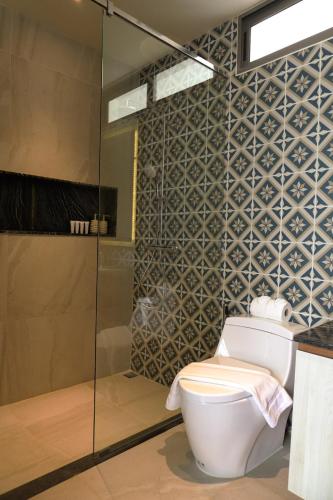 the ozone residences bangtao