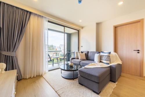 the ozone residences bangtao