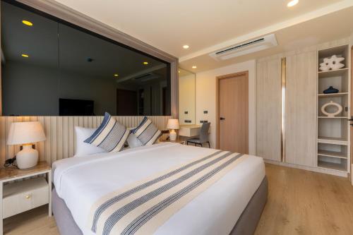 the ozone residences bangtao