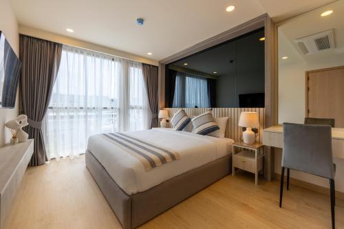 the ozone residences bangtao