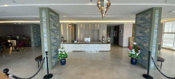 hyatt town 2