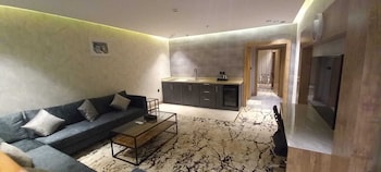 hyatt town 2