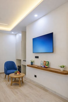 hotel urban royale near igi airport