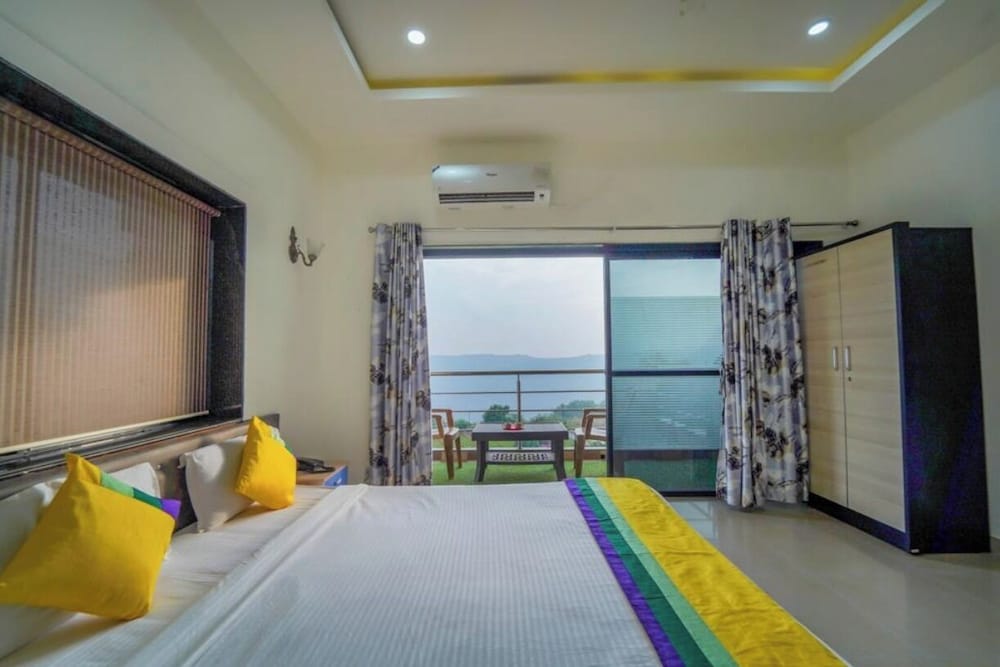 the gren villa valley view