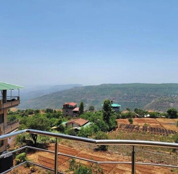 the gren villa valley view