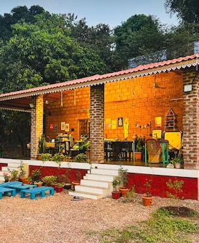 Leafyden Forest Cottages By Nature Hill,,2 star