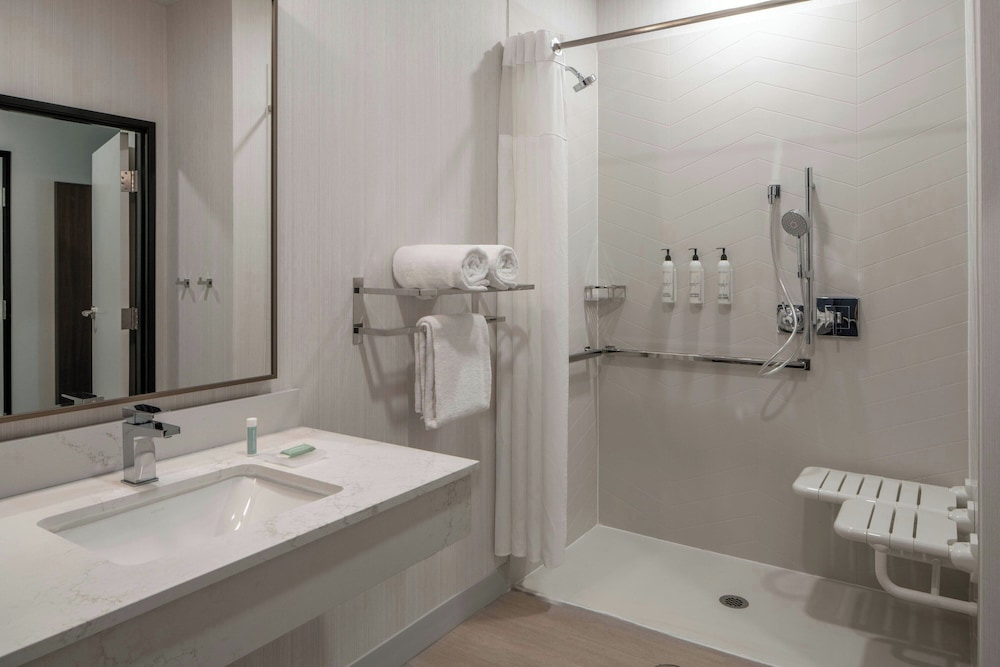 fairfield by marriott inn and suites surprise prasada