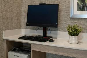 fairfield by marriott inn and suites surprise prasada