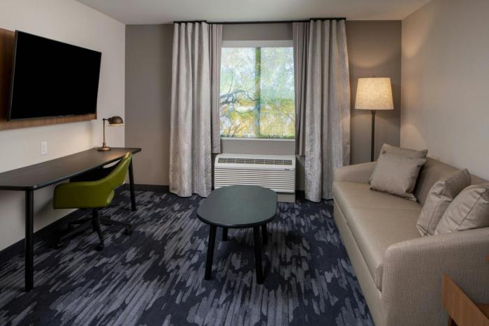 fairfield by marriott inn and suites surprise prasada