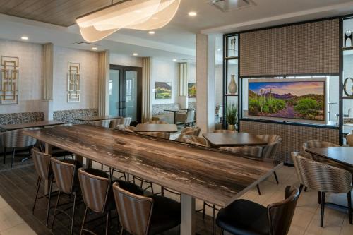 fairfield by marriott inn and suites surprise prasada