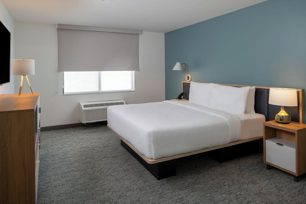 towneplace suites by marriott surprise prasada