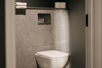 Converted Bar & Chinese Takeaway,,3 star