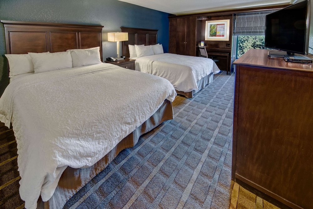 hampton inn peachtree corners norcross