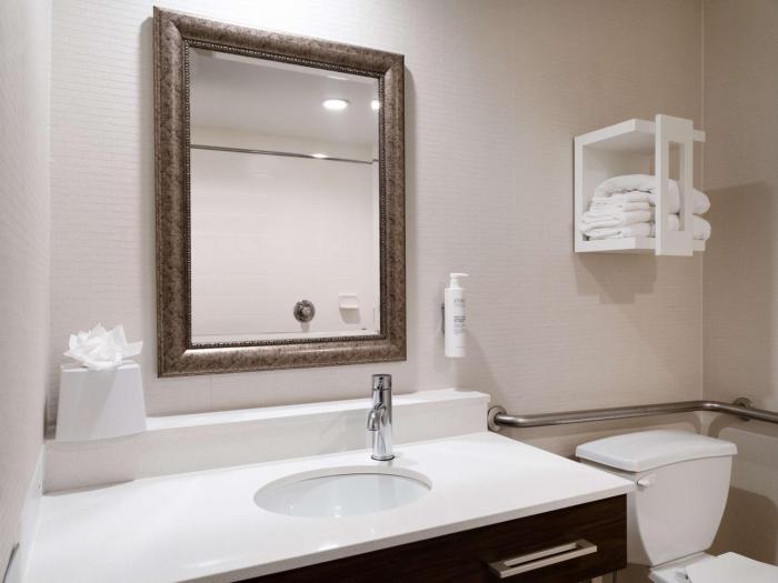 hampton inn peachtree corners norcross