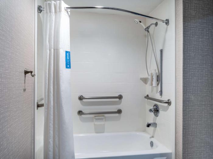 hampton inn peachtree corners norcross