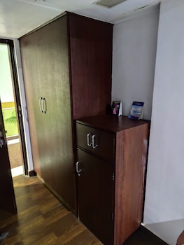 airport city hotel