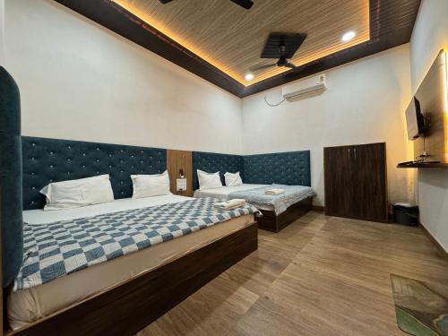 Trishika Residency,,2 star