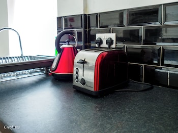 Bucknall Lodge Family Room 4 Hanley,,2 star