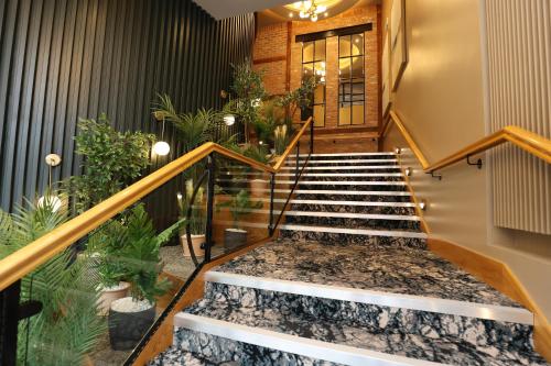 the maiden city hotel