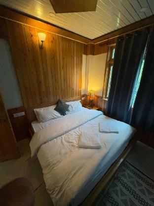 the pahadi soul stay and cafe