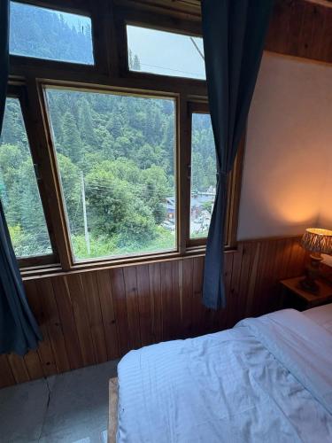 The Pahadi Soul Stay And Cafe,,3 star