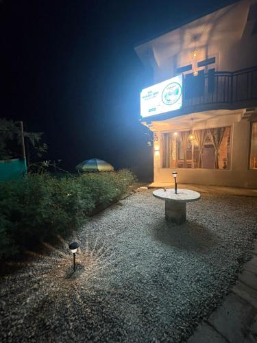 the pahadi soul stay and cafe