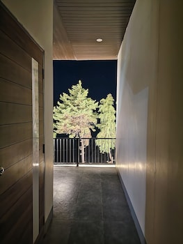 hotel kempty retreat