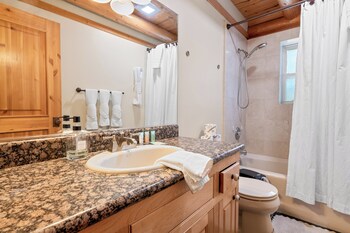 lakeview lodge