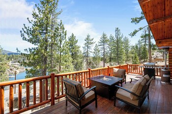 lakeview lodge