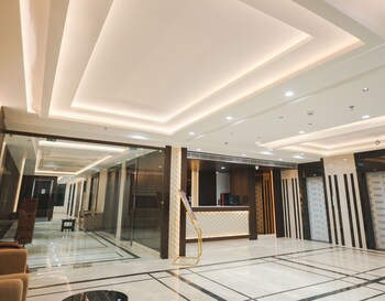 hotel raghukul grand