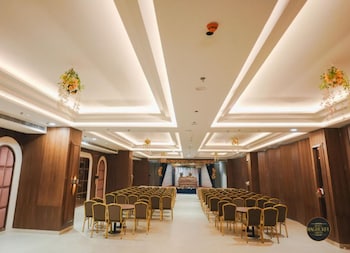 hotel raghukul grand