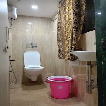 hotel tanvi marol