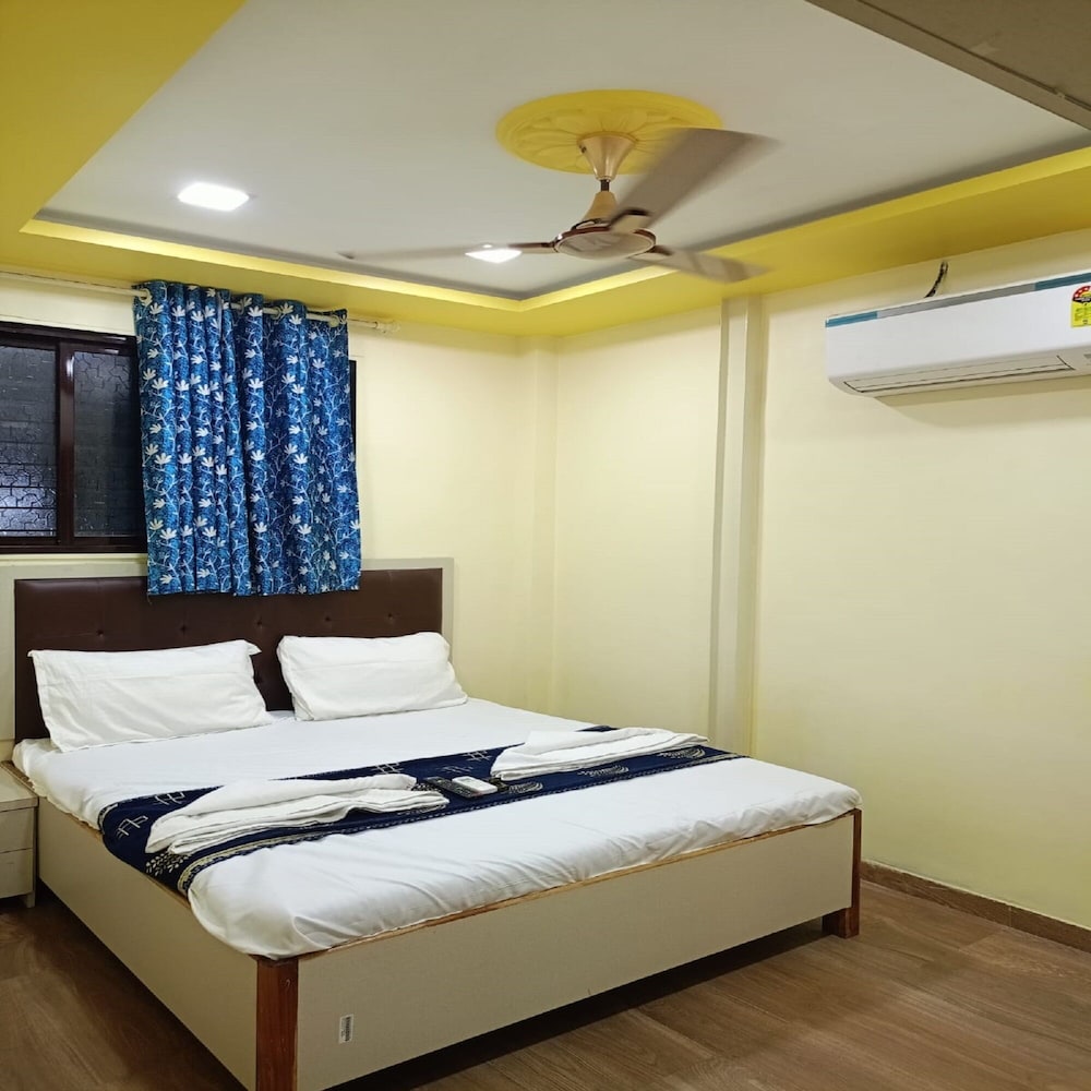 hotel tanvi marol