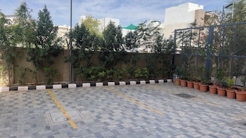 ashadeep rainbow studios