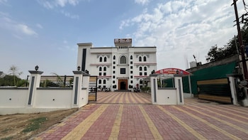 hotel anu