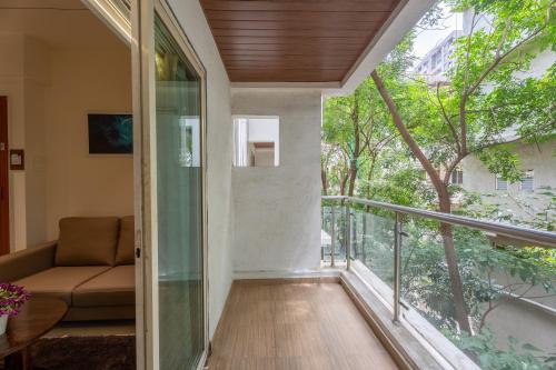 staybird azure suites business hotel