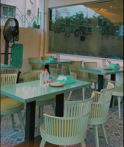 staybird azure suites business hotel