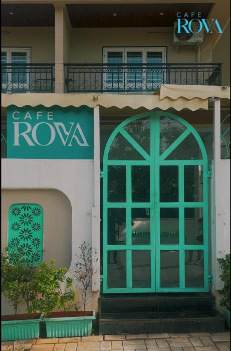 staybird azure suites business hotel