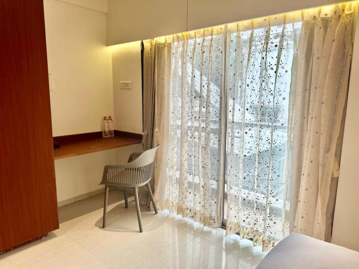 staybird azure suites business hotel