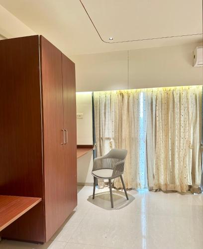 staybird azure suites business hotel