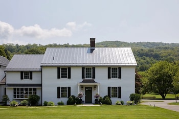 The Kent Collection - The Firefly Inn,,2 star