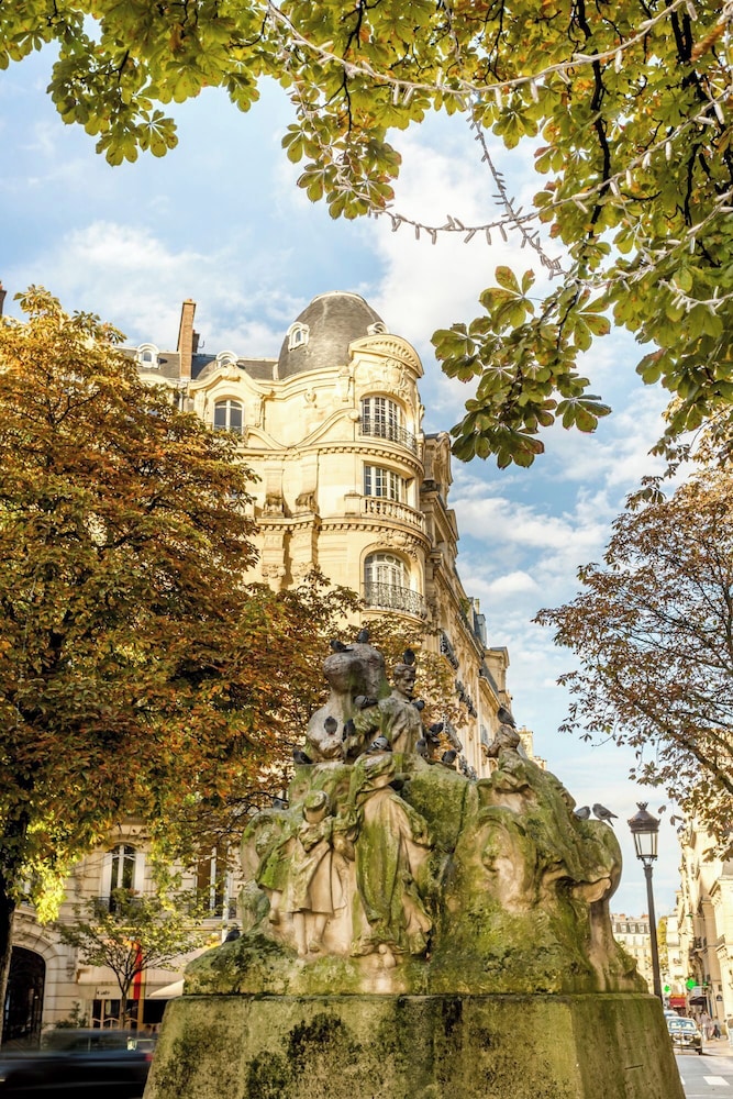 paris