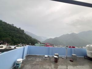 himalayan wellness retreats